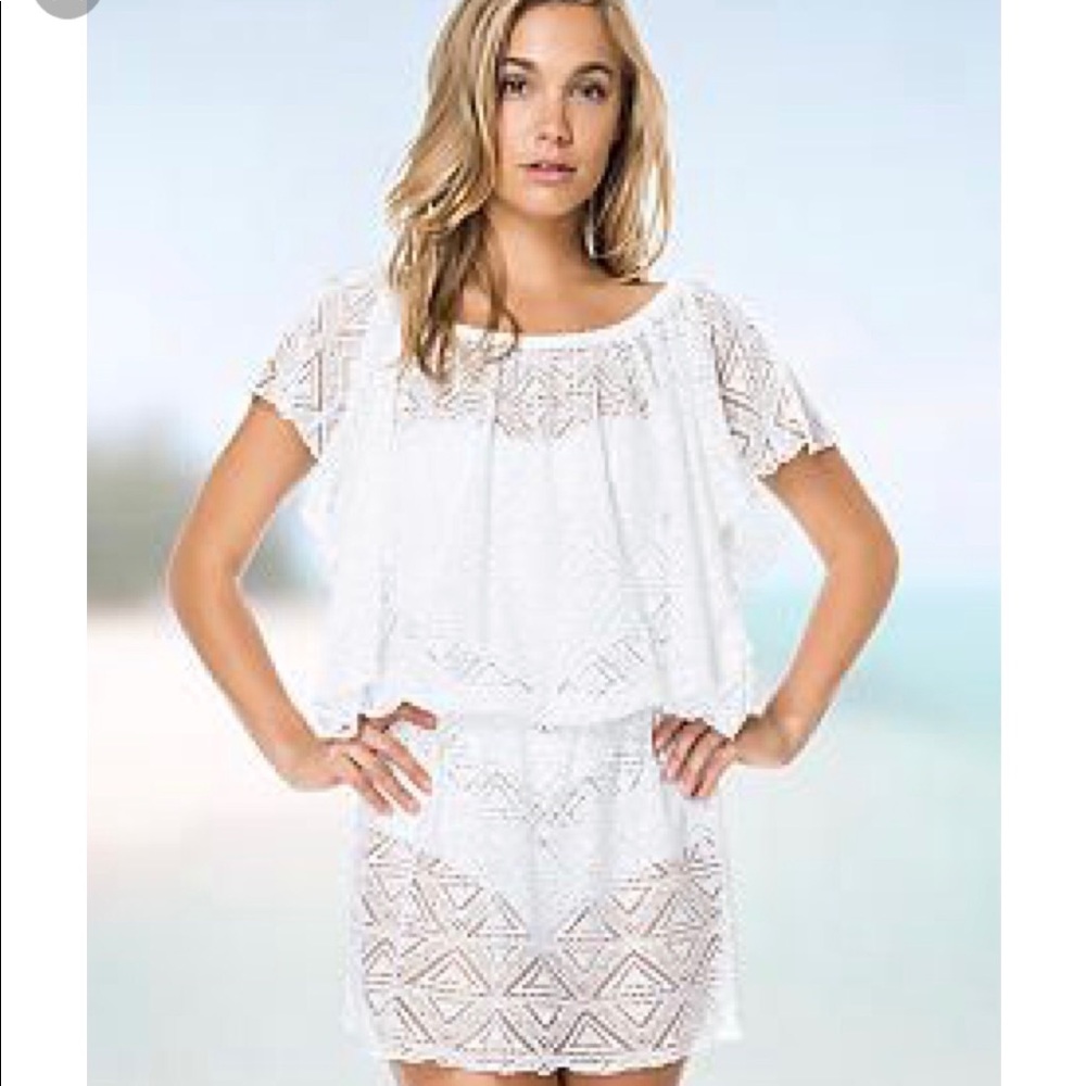 Jessica Simpson Crochet Flutter-Sleeve Cover Up👙